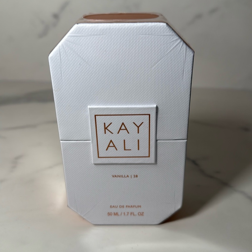 Kayali vanilla 28